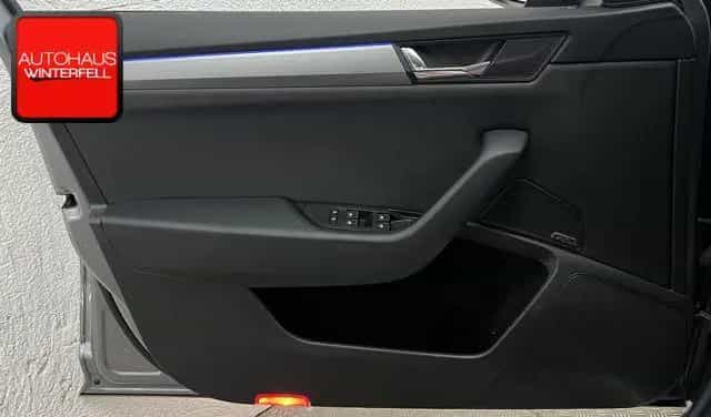 Skoda Superb Combi 1.5 TSI Style XENON+MEMO+CANTON+ 07/2019-photo-30