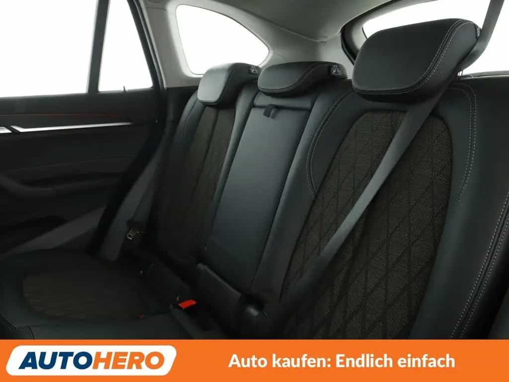 BMW sDrive 18i xLine Aut.*NAVI*LED*CAM*SHZ*TEMPO* 06/2019-photo-13