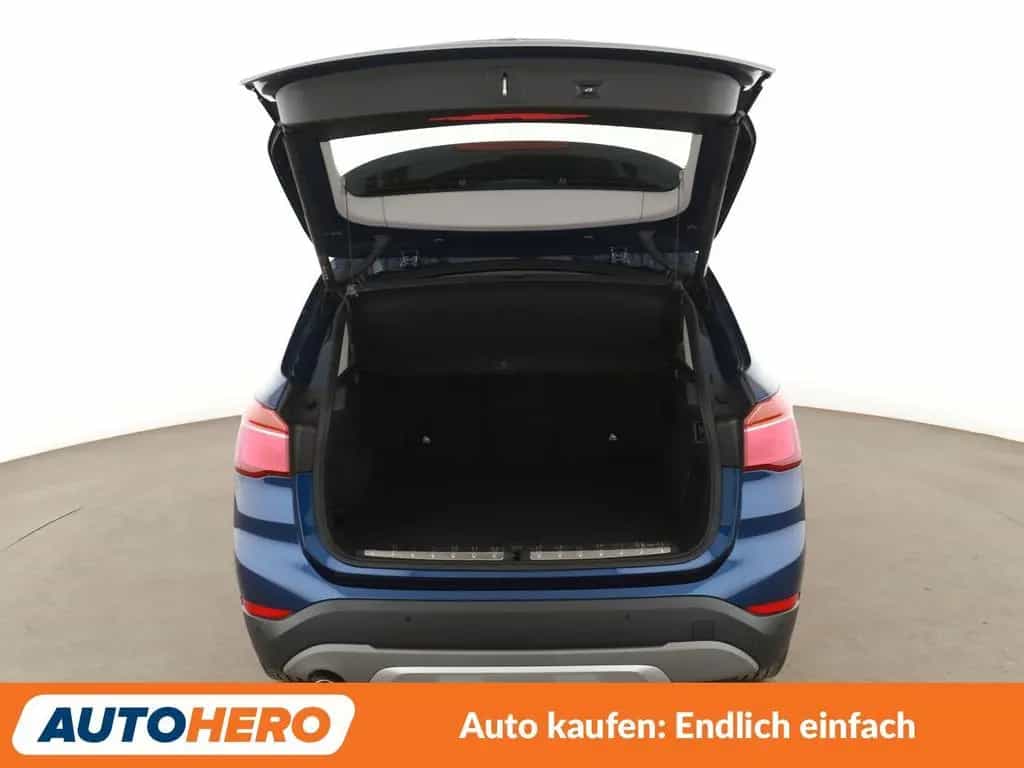 BMW sDrive 18i xLine Aut.*NAVI*LED*CAM*SHZ*TEMPO* 06/2019-photo-16
