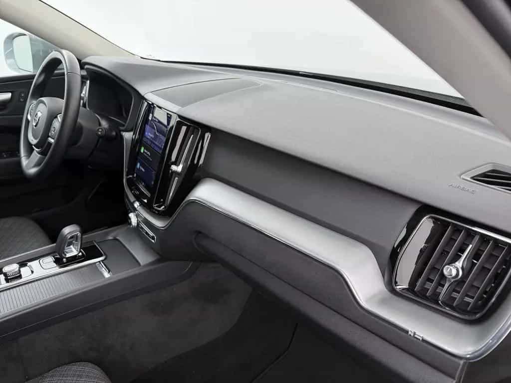 Volvo XC60 B4 Diesel Core 2WD 11/2023-photo-22
