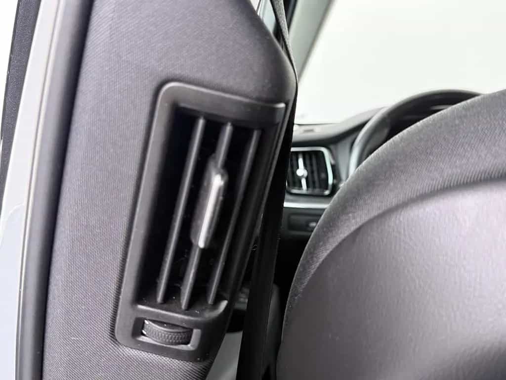 Volvo XC60 B4 Diesel Core 2WD 11/2023-photo-39