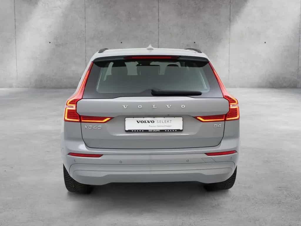 Volvo XC60 B4 Diesel Core 2WD 11/2023-photo-5