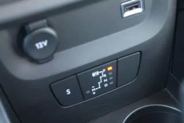Citroën C3 PureTech 110 S&S EAT6 Elle 08/2023-photo-16