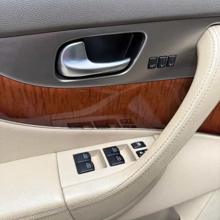 Infiniti QX70 3.0 diesel V6 AT GT Premium 06/2015-photo-7
