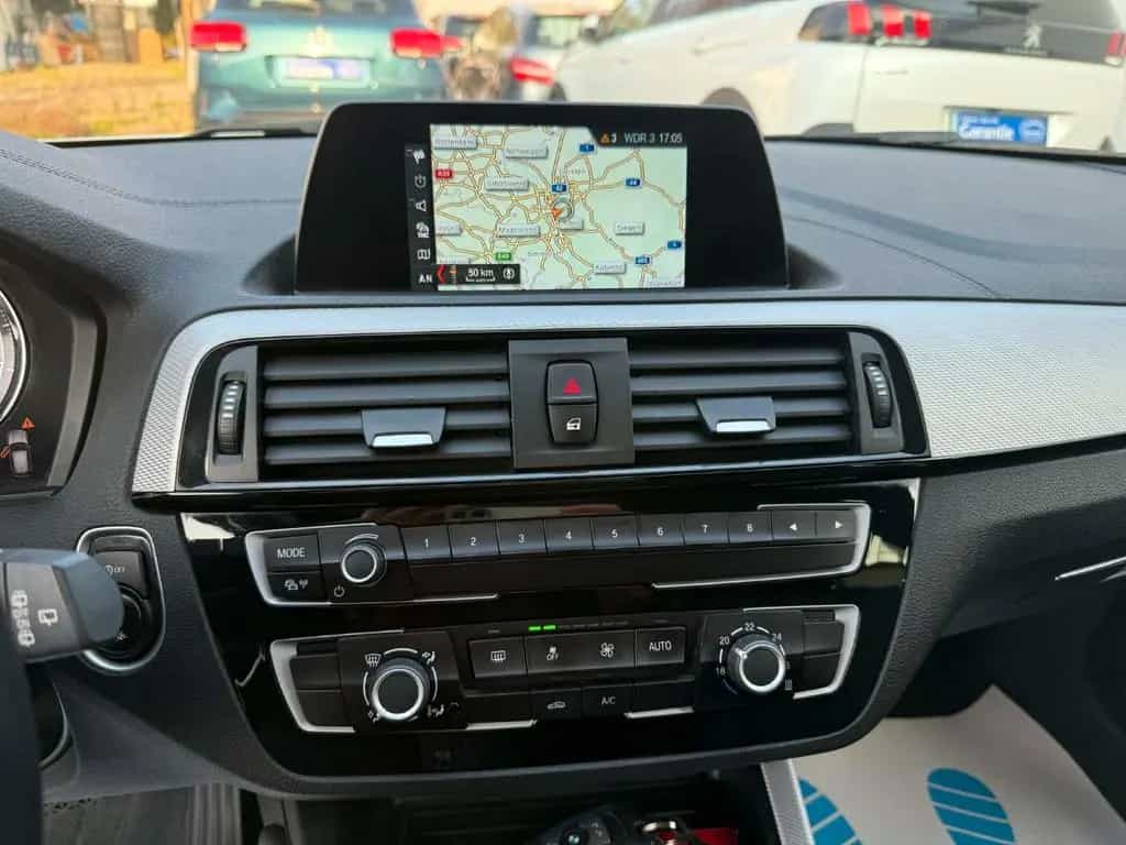BMW 1 Series 118 i Edition M Sport Shadow*LED*Navi*Kamera* 04/2019-photo-11