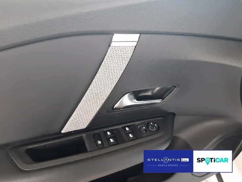 Citroën C4 PureTech 130 Winterpaket*RFK*NAVI 05/2022-photo-11