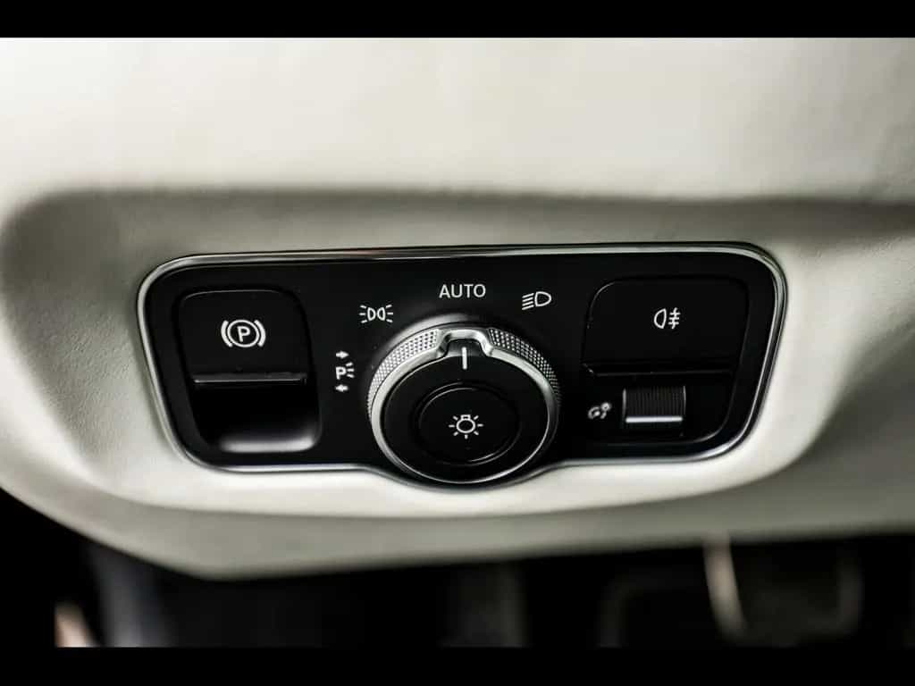 Aston Martin V8 VANTAGE COUPE°ONYX BLACK°DUOTONE°360°XPEL 03/2022-photo-14