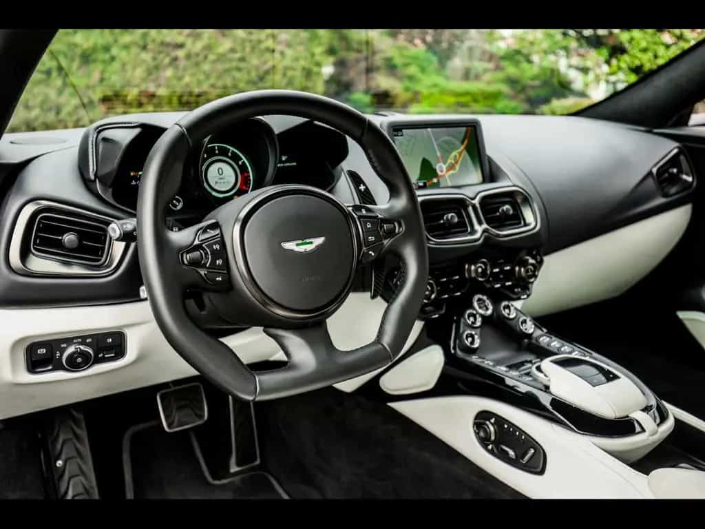 Aston Martin V8 VANTAGE COUPE°ONYX BLACK°DUOTONE°360°XPEL 03/2022-photo-7