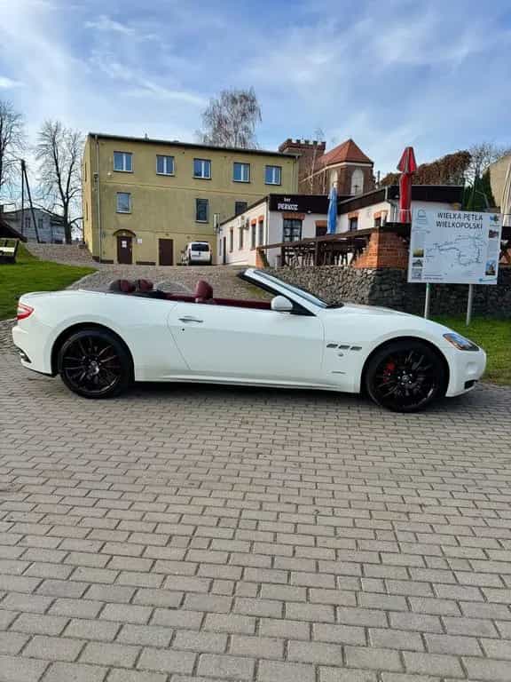 Maserati GranCabrio 4.7 V8 Einwandfreier Zustand 01/2015-photo-5
