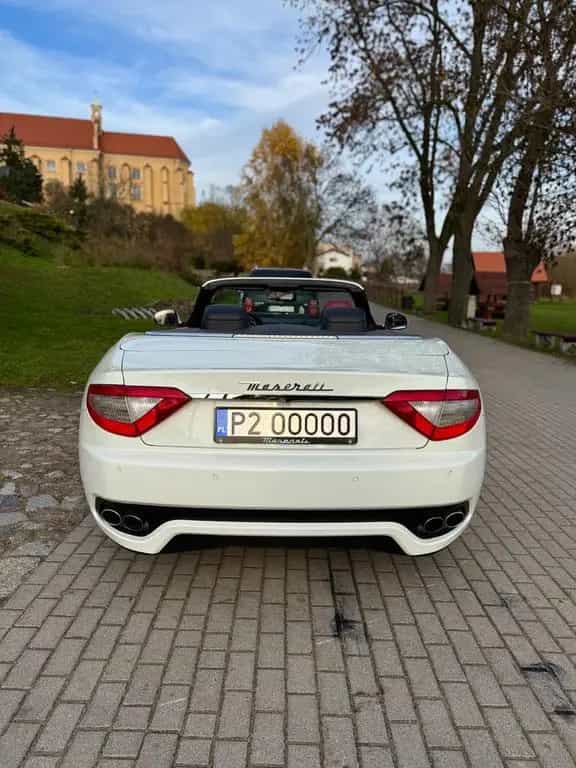 Maserati GranCabrio 4.7 V8 Einwandfreier Zustand 01/2015-photo-7
