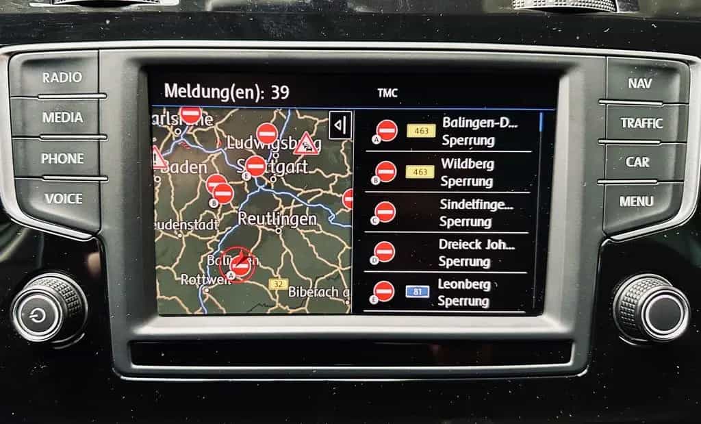 Volkswagen Golf VII Allstar BMT |Kamera|Automatik|Navi|Xeno 02/2017-photo-28