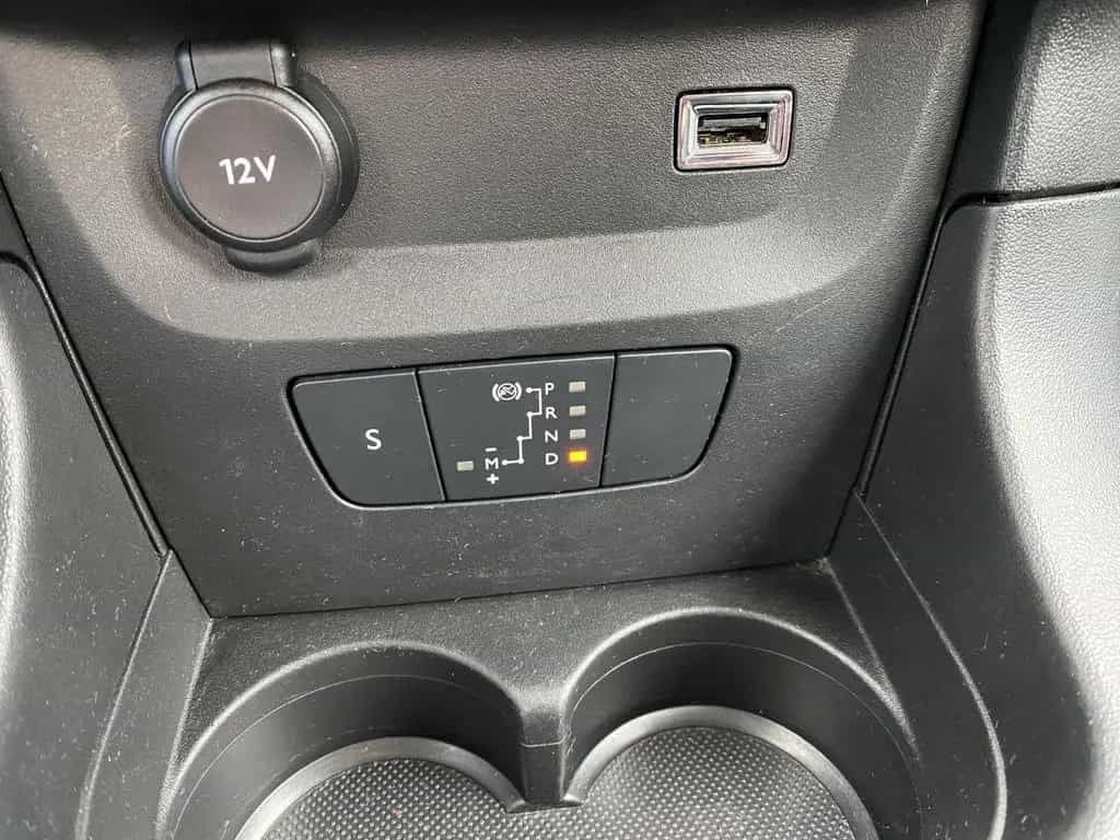 Citroën C3 PureTech 1.2 Shine Automatik/LED/Regen+Licht 12/2022-photo-17