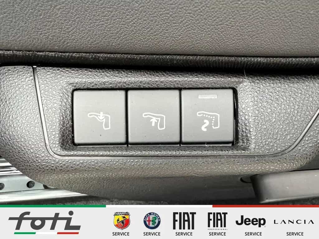 Alfa Romeo Junior Ibrida 1.2 145 PS Automatik LED Kamera 03/2026-photo-14