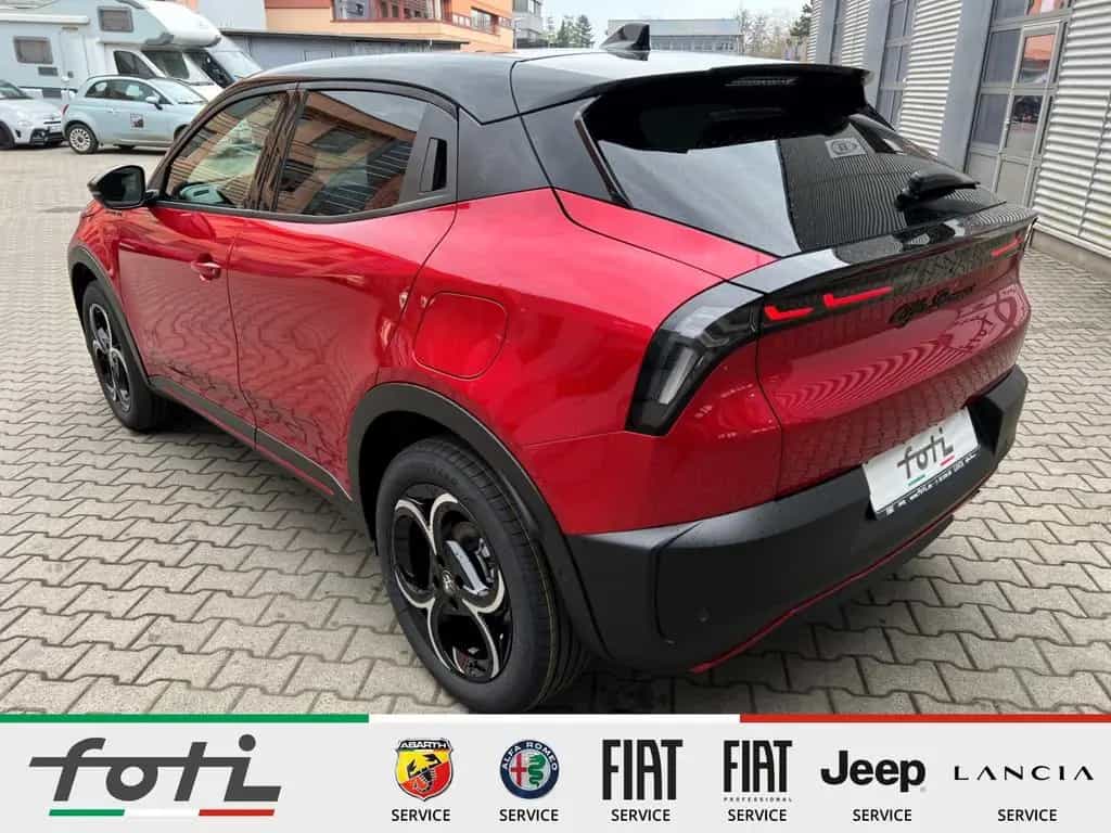 Alfa Romeo Junior Ibrida 1.2 145 PS Automatik LED Kamera 03/2026-photo-5