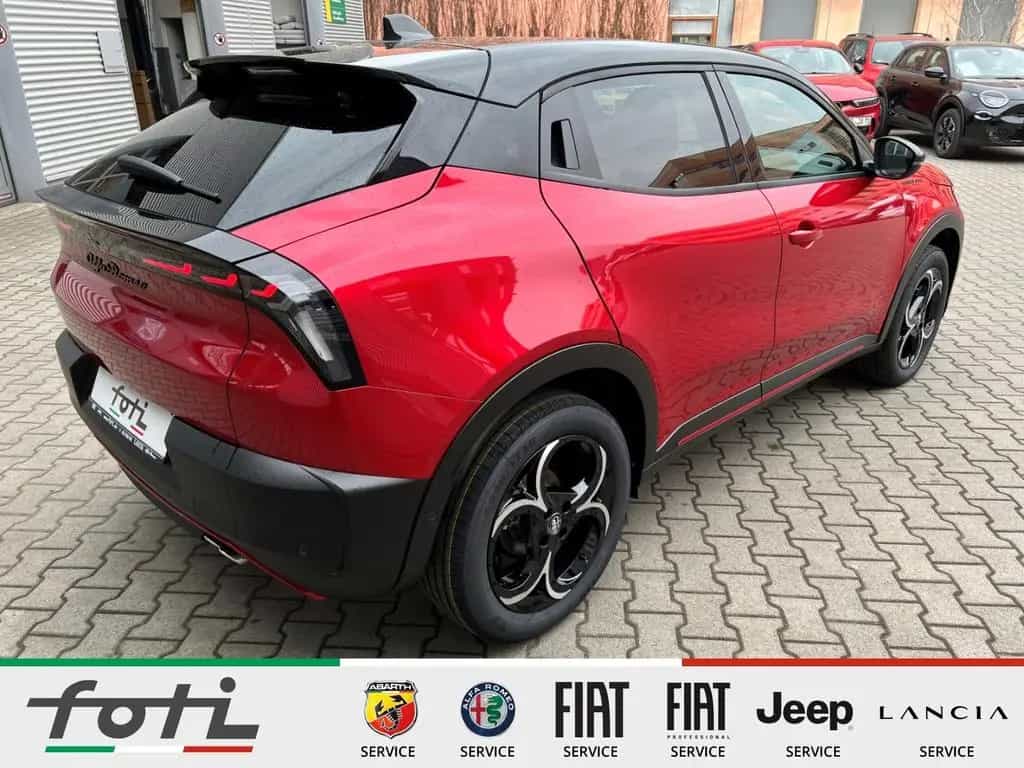 Alfa Romeo Junior Ibrida 1.2 145 PS Automatik LED Kamera 03/2026-photo-7
