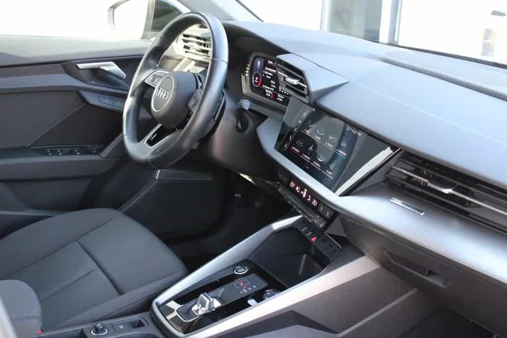 Audi A3 Sportback 35 TDI basis 11/2021-photo-4