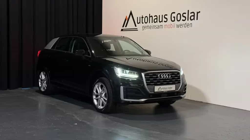 Audi Q2 Sport*S-line*AHK*Navi*LED*S/W 03/2018-photo-0