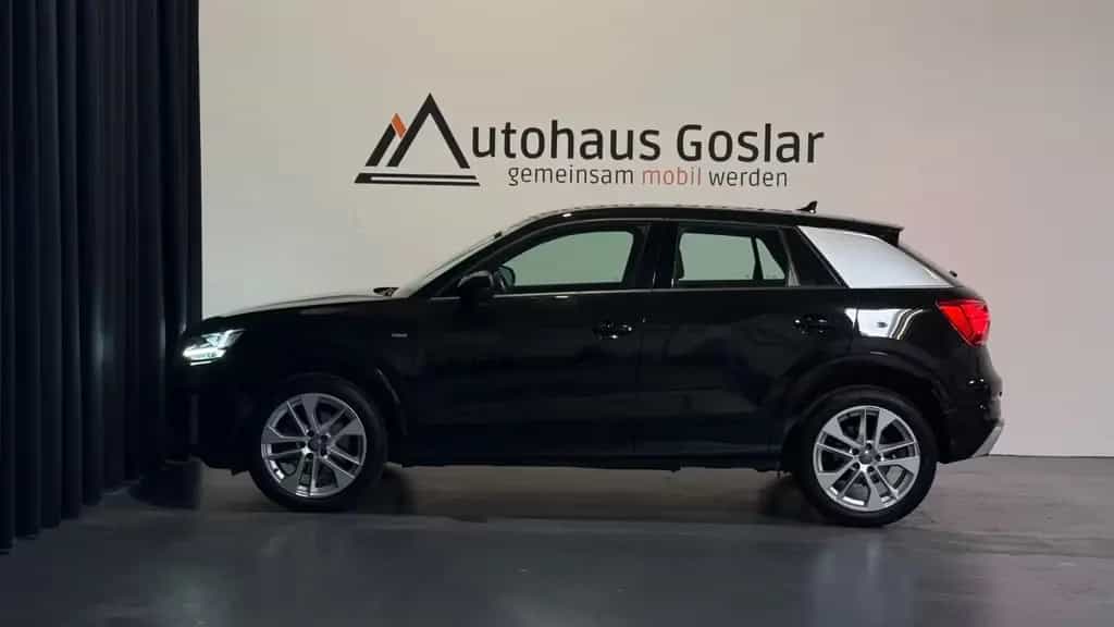 Audi Q2 Sport*S-line*AHK*Navi*LED*S/W 03/2018-photo-7