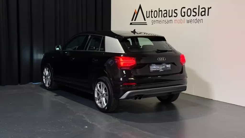 Audi Q2 Sport*S-line*AHK*Navi*LED*S/W 03/2018-photo-8