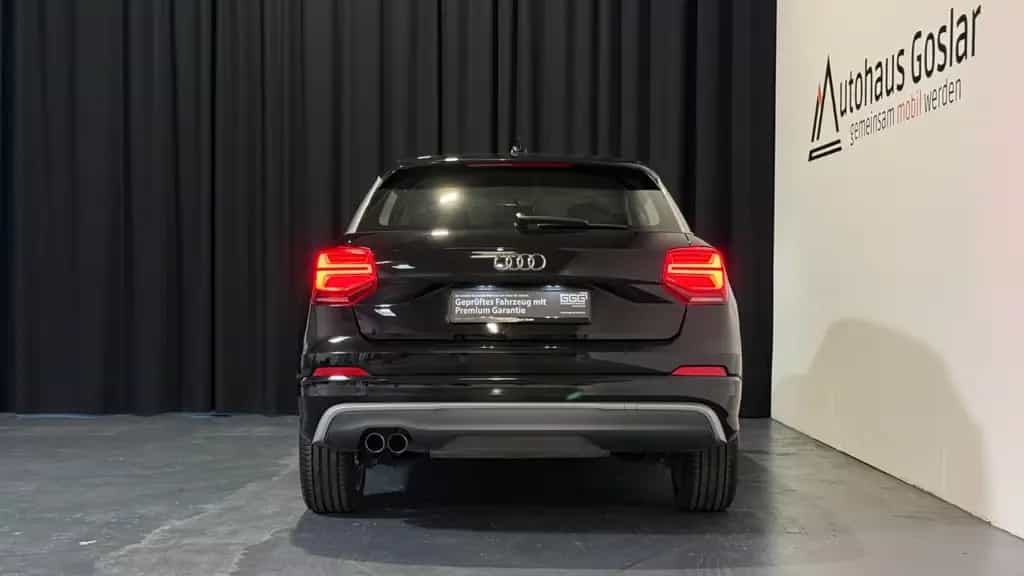 Audi Q2 Sport*S-line*AHK*Navi*LED*S/W 03/2018-photo-9