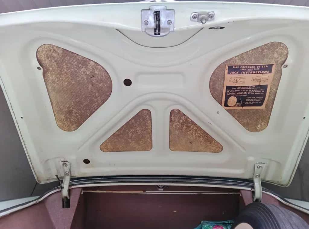 Cadillac 1956 Sedan Deville Survivor 06/1956-photo-9