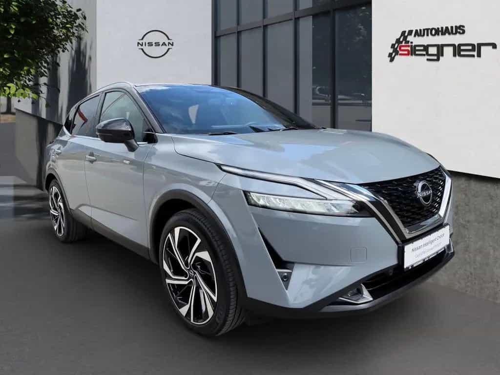 Nissan Qashqai Tekna+, Panoramaglasdach, AHK abnehmbar, 04/2023-photo-2