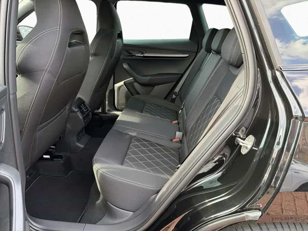 Skoda Karoq Sportline 2,0 TSI 140 kW 7-Gang-DSG 4x4 04/2026-photo-11
