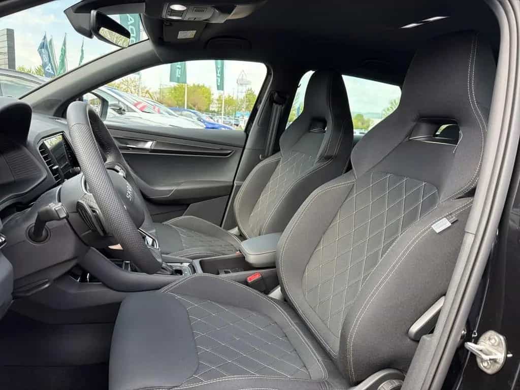 Skoda Karoq Sportline 2,0 TSI 140 kW 7-Gang-DSG 4x4 04/2026-photo-8
