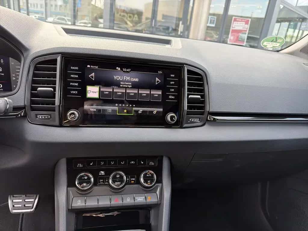 Skoda Karoq Sportline 2,0 TSI 140 kW 7-Gang-DSG 4x4 04/2026-photo-9