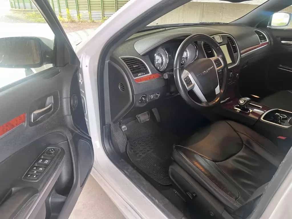 Chrysler 300C 3.6 VVT TÜV NEU baugleich Lancia Thema 02/2014-photo-11
