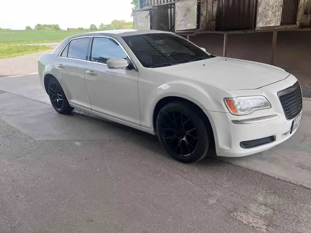 Chrysler 300C 3.6 VVT TÜV NEU baugleich Lancia Thema 02/2014-photo-2