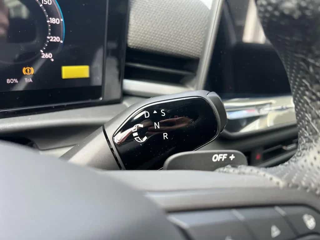Volkswagen T-Roc R-Line 1.5 l eTSI OPF 110 kW (150 PS) 7-Ga 05/2026-photo-9