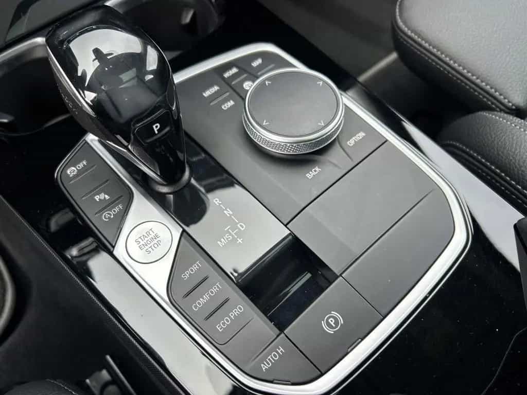 BMW 1 Series 118i 06/2021-photo-9