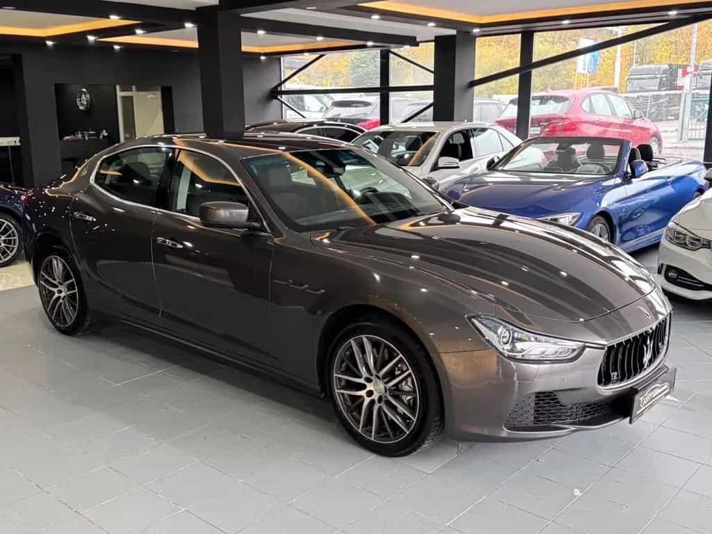 Maserati Ghibli Diesel*EURO6*KLIMA*S.DACH*LEDER*S.AUSPUFF 06/2016-photo-2