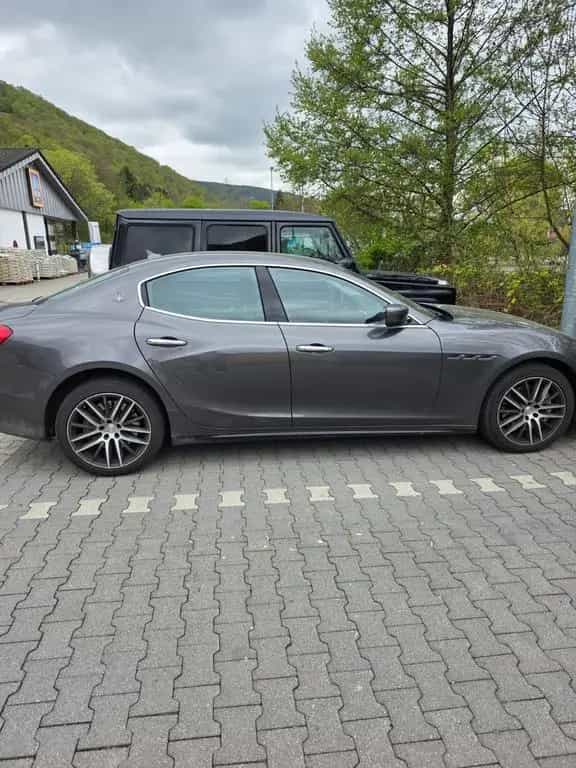 Maserati Ghibli Diesel*EURO6*KLIMA*S.DACH*LEDER*S.AUSPUFF 06/2016-photo-23