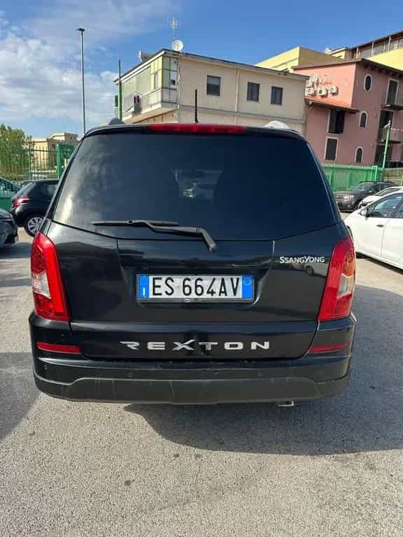 Ssangyong REXTON W 2.0 Xdi 4WD A/T Classy 04/2013-photo-4