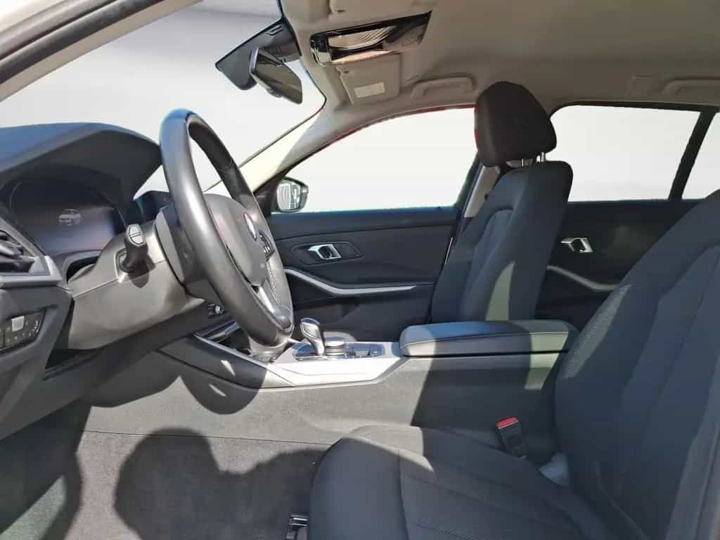 BMW 320 d xDrive Touring *Navi*Rückfahrkamera*AHK*LED 08/2021-photo-6