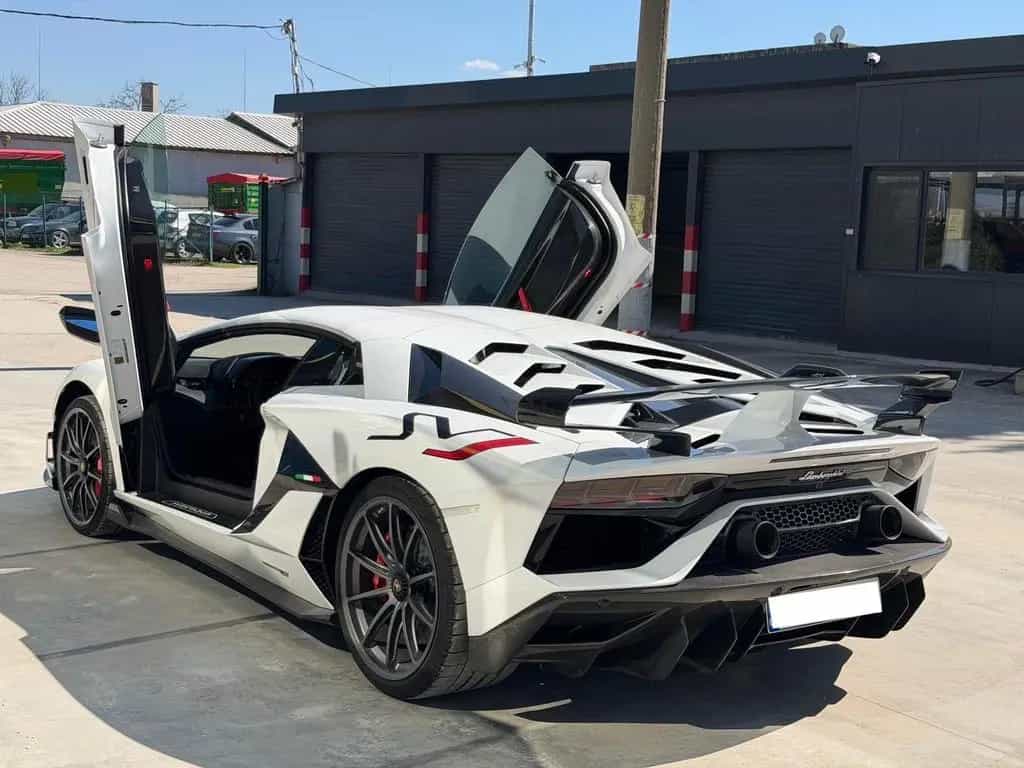 Lamborghini Aventador SVJ 03/2021-photo-13