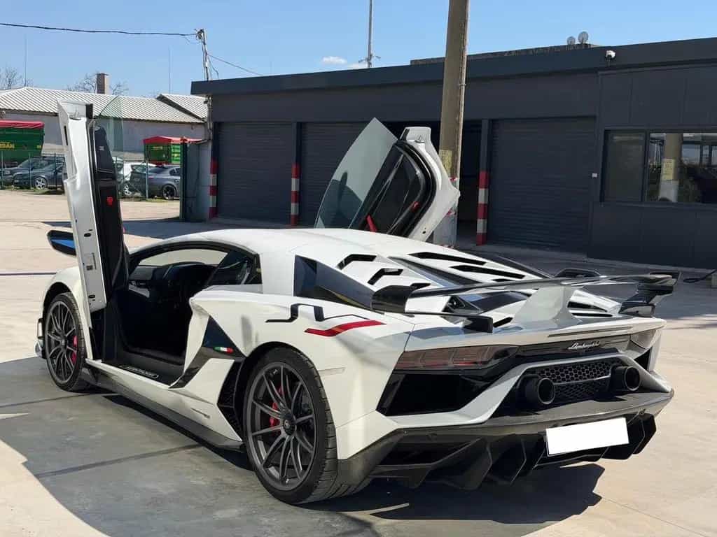 Lamborghini Aventador SVJ 03/2021-photo-8