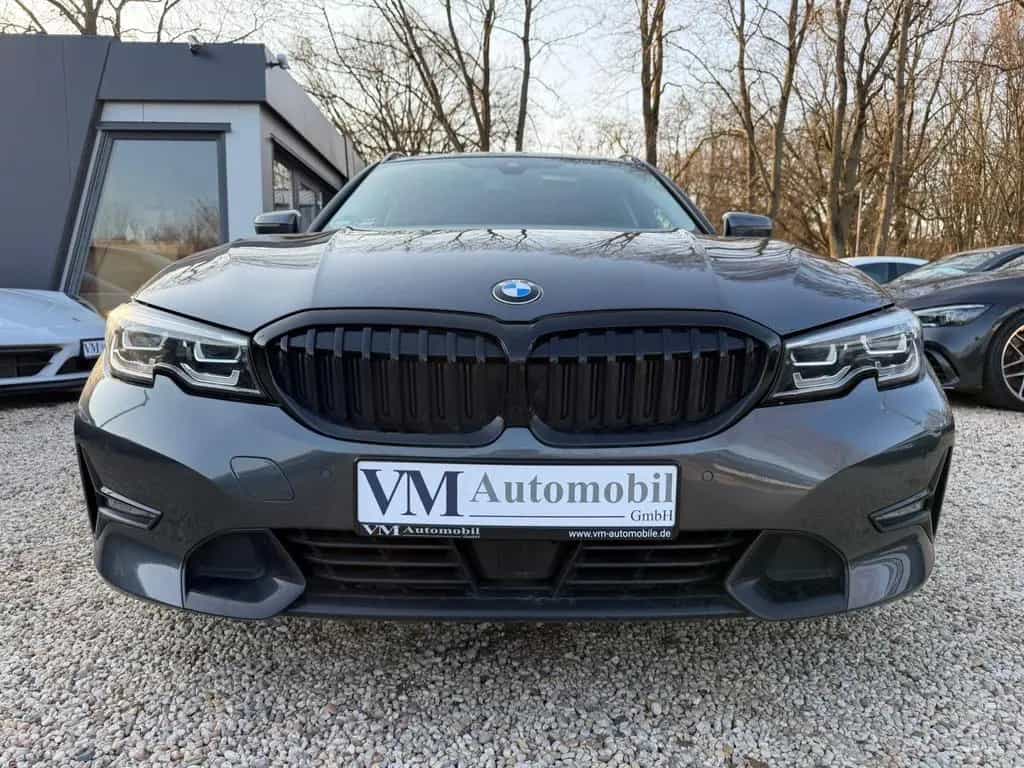 BMW 3 Series 330i Touring xDrive Sport Line ACC*Pano*Kam*HUP 02/2020-photo-1
