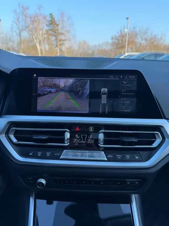 BMW 3 Series 330i Touring xDrive Sport Line ACC*Pano*Kam*HUP 02/2020-photo-11