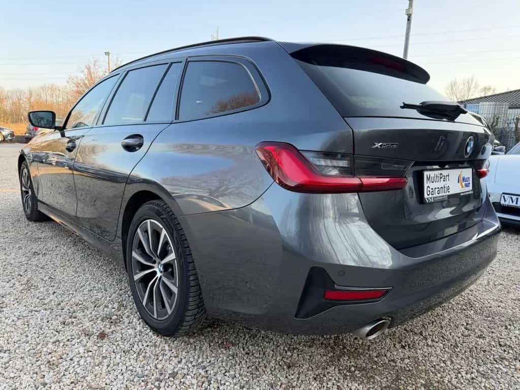 BMW 3 Series 330i Touring xDrive Sport Line ACC*Pano*Kam*HUP 02/2020-photo-5