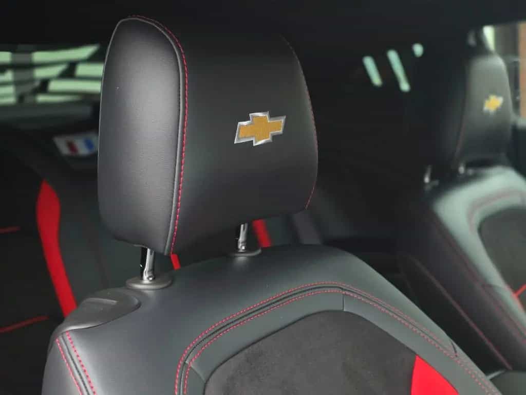 Chevrolet Camaro Coupé 2.0 / LED/CarPlay/20ZOLL 12/2022-photo-11