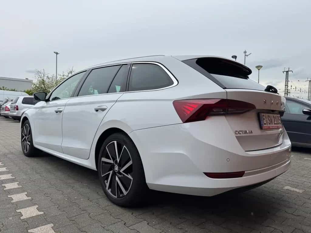 Skoda Octavia 1.5 TSI ACT FIRST EDITION COMBI FIRS... 07/2020-photo-5