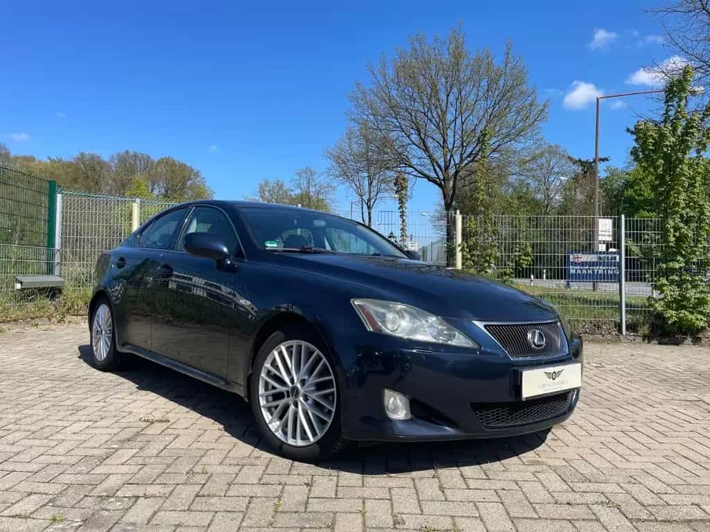 Lexus IS 250 Luxury Line Automatik~Reifen Neu/Bi-Xenon 02/2006-photo-0