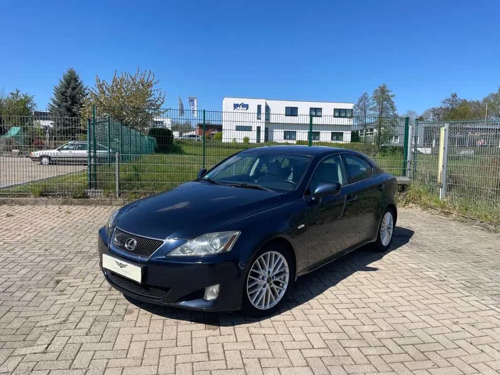 Lexus IS 250 Luxury Line Automatik~Reifen Neu/Bi-Xenon 02/2006-photo-1
