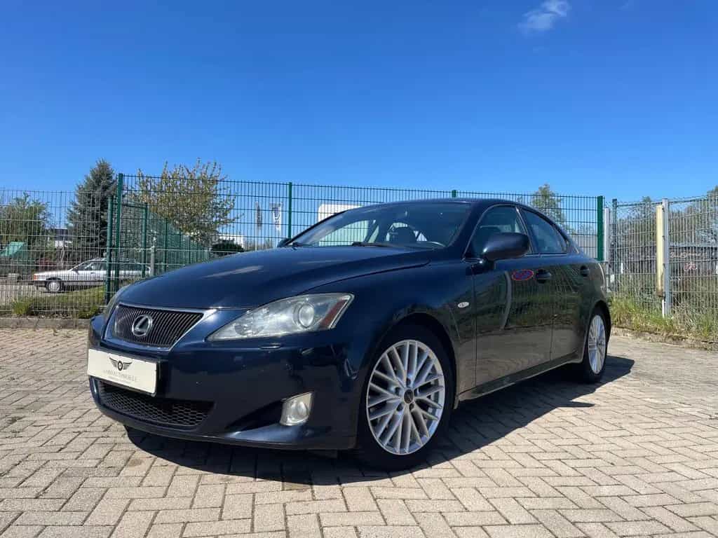 Lexus IS 250 Luxury Line Automatik~Reifen Neu/Bi-Xenon 02/2006-photo-4