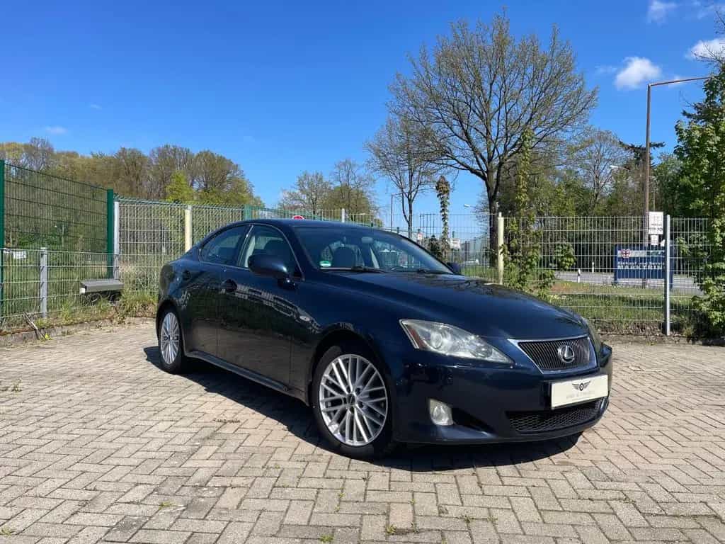 Lexus IS 250 Luxury Line Automatik~Reifen Neu/Bi-Xenon 02/2006-photo-5