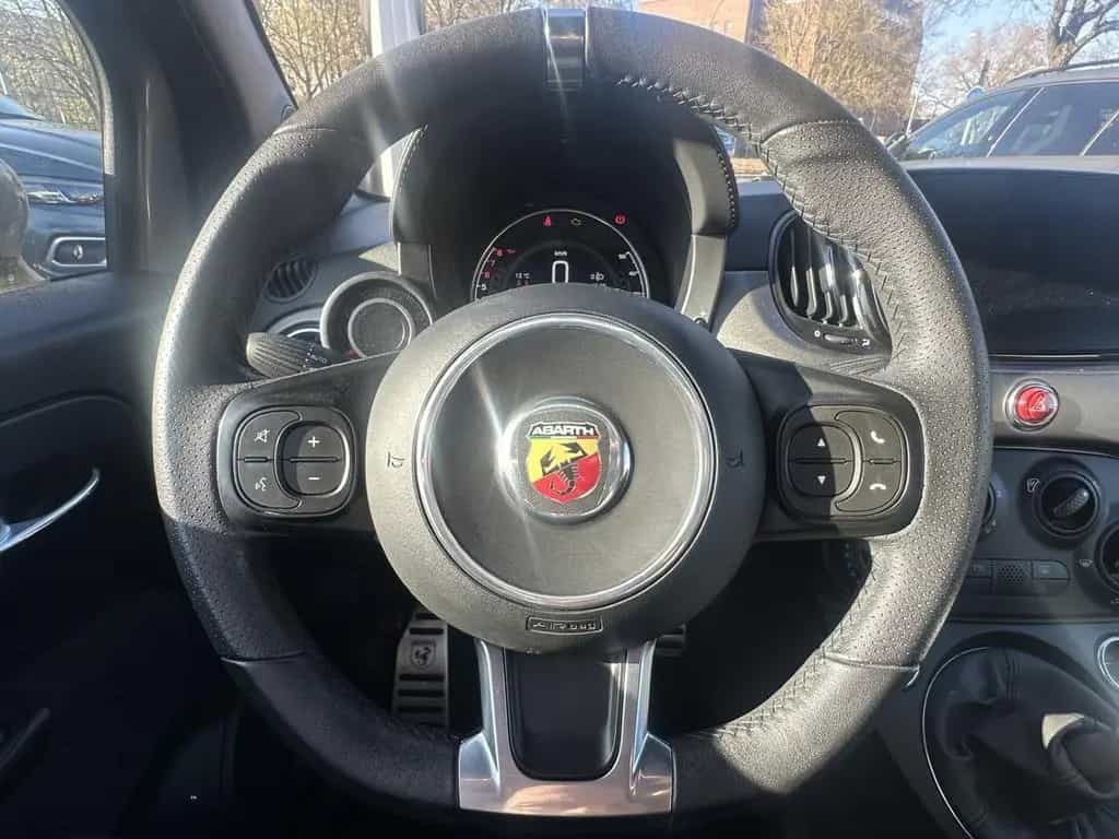 Abarth 595 MY22 1.4 T-Jet 165PS 01/2023-photo-19