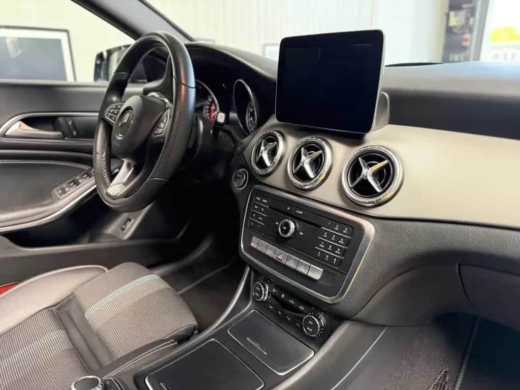 Mercedes-Benz CLA 220 Shooting Brake CLA 220 4MATIC/SB/PANO/DISTRONIC+ 08/2017-photo-21